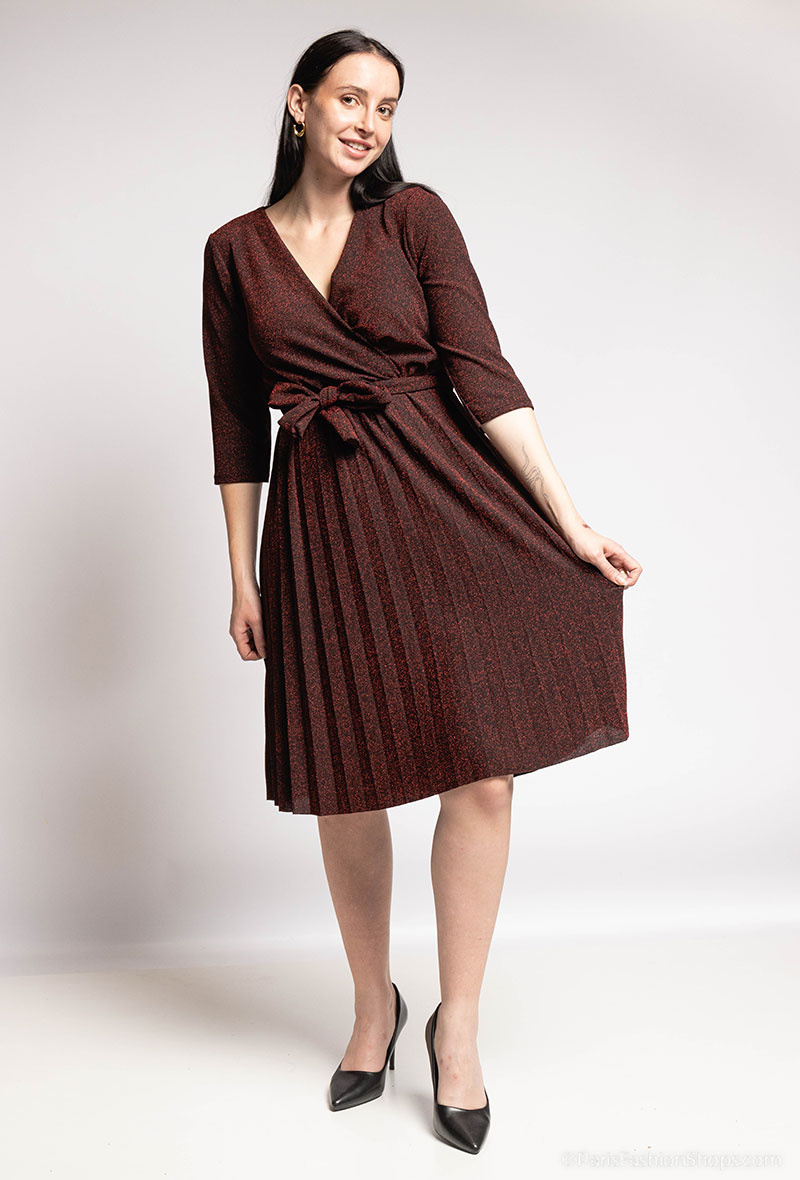 Wholesaler Kaia - Shiny and pleated dress