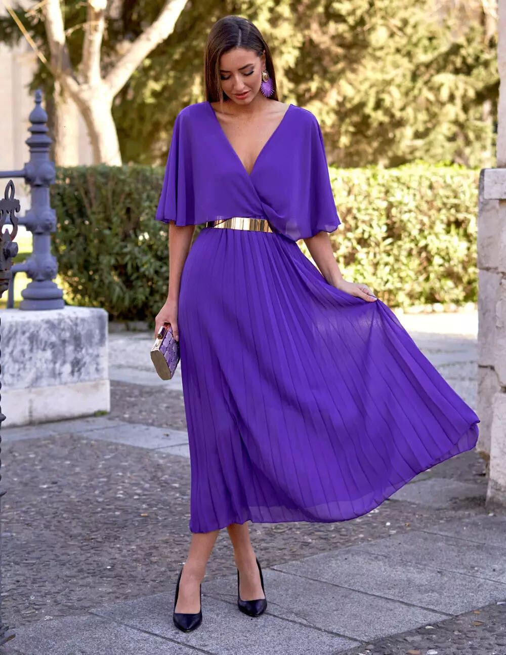 Großhändler Kaia - Plissiertes Kleid mit Fledermausärmeln