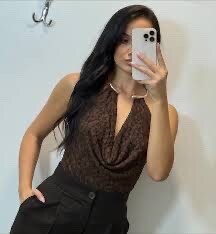 Grossista Kaia - Top in pizzo con effetto drappeggiato