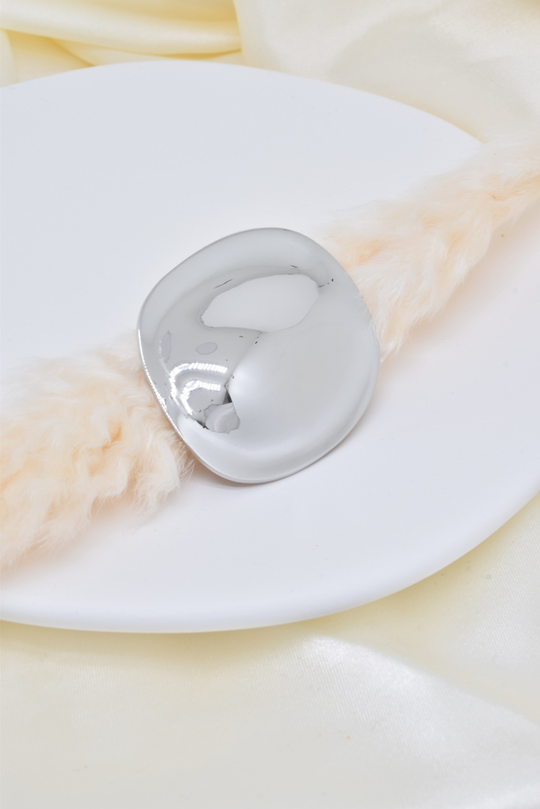 Wholesaler Kapyco - Lady pattern pin brooch in stainless steel