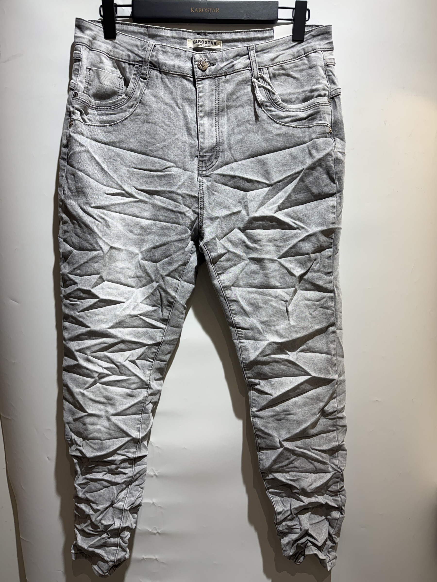 Großhändler Karostar - Graue Boyfriend-Jeans in großer Größe