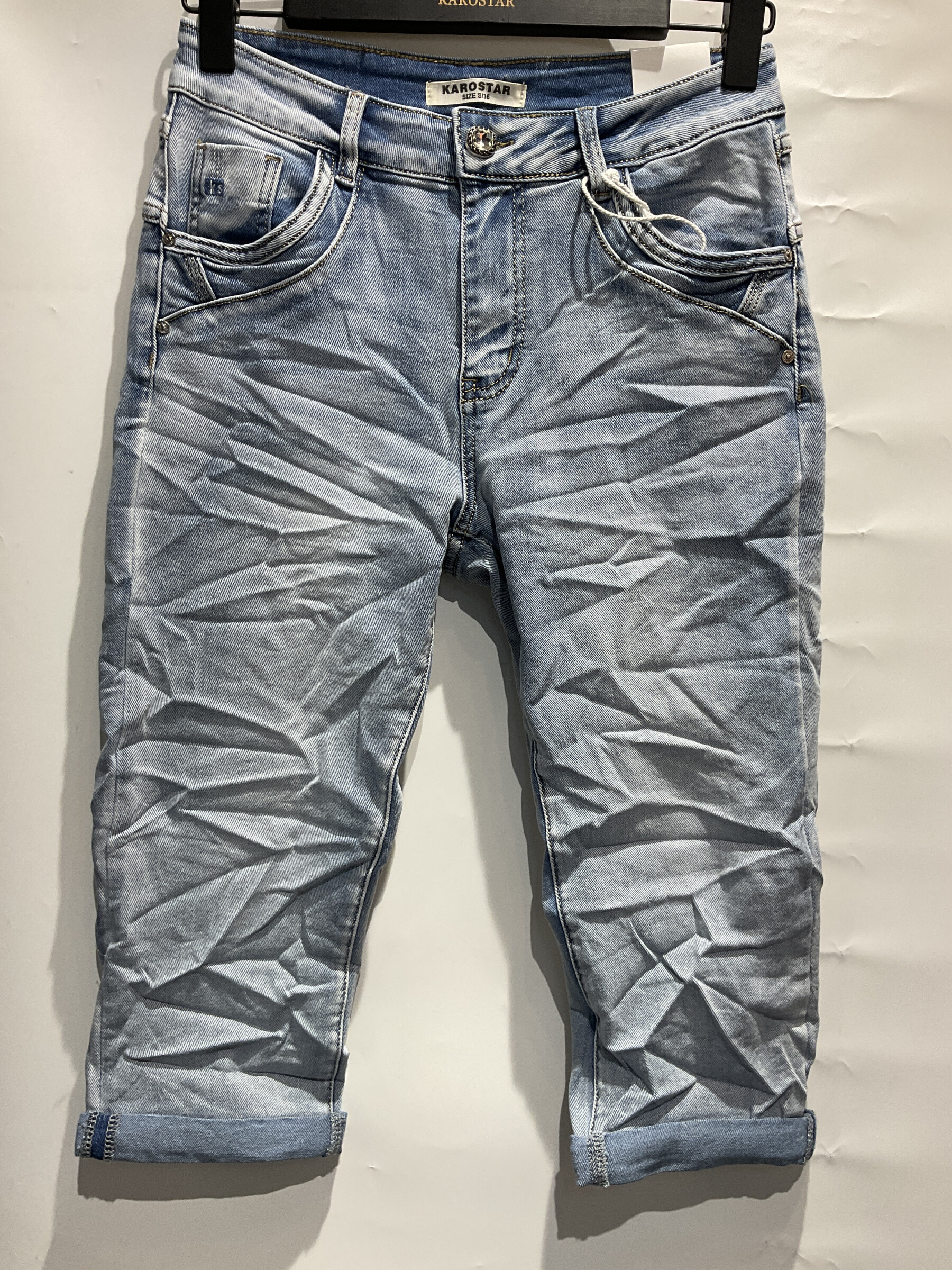 Grossiste Karostar - JEANS PANTCOURTS FORME BOYFRIEND