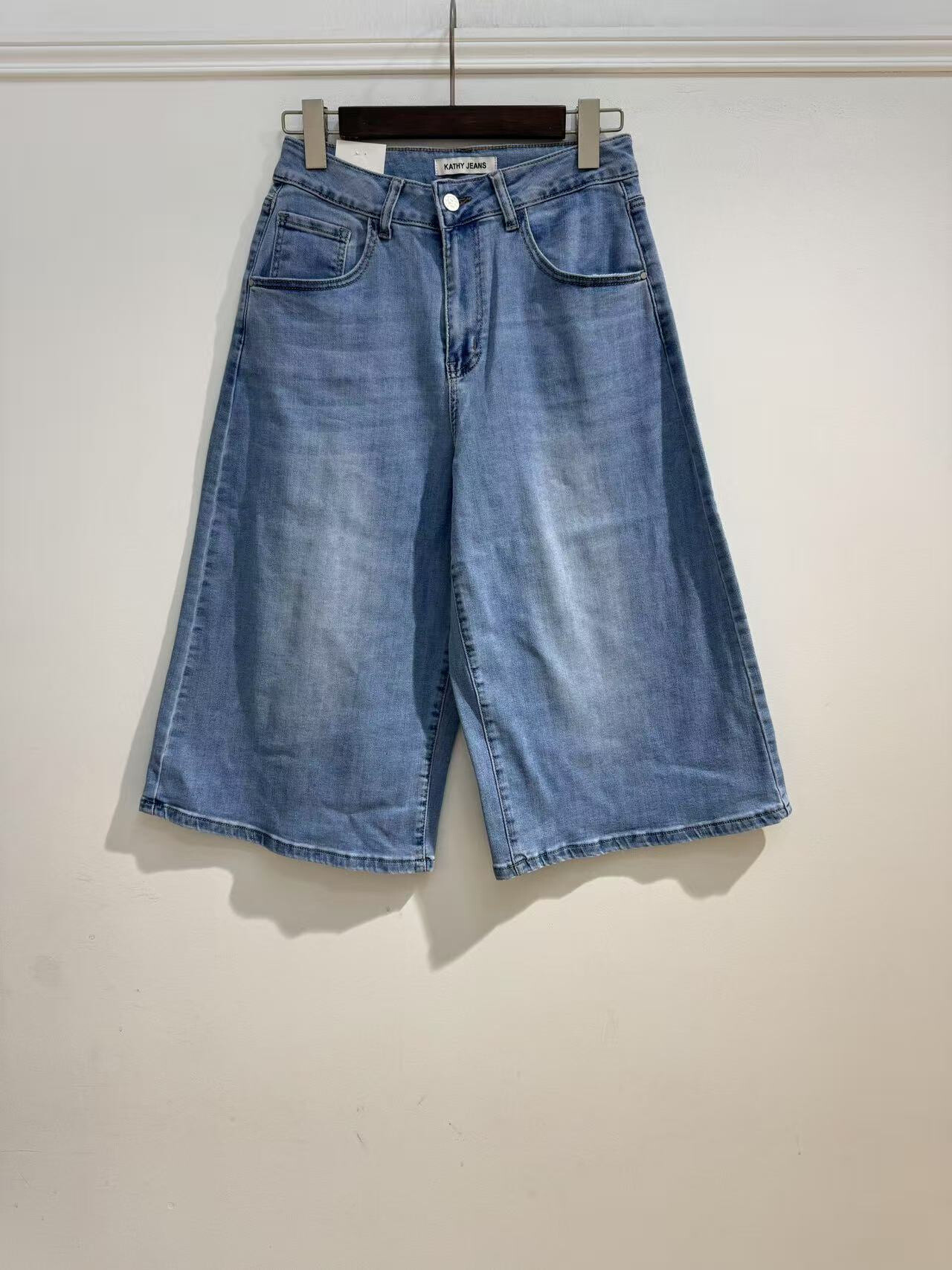 Grossiste Kathy Jeans - Bermuda en jean stretch
