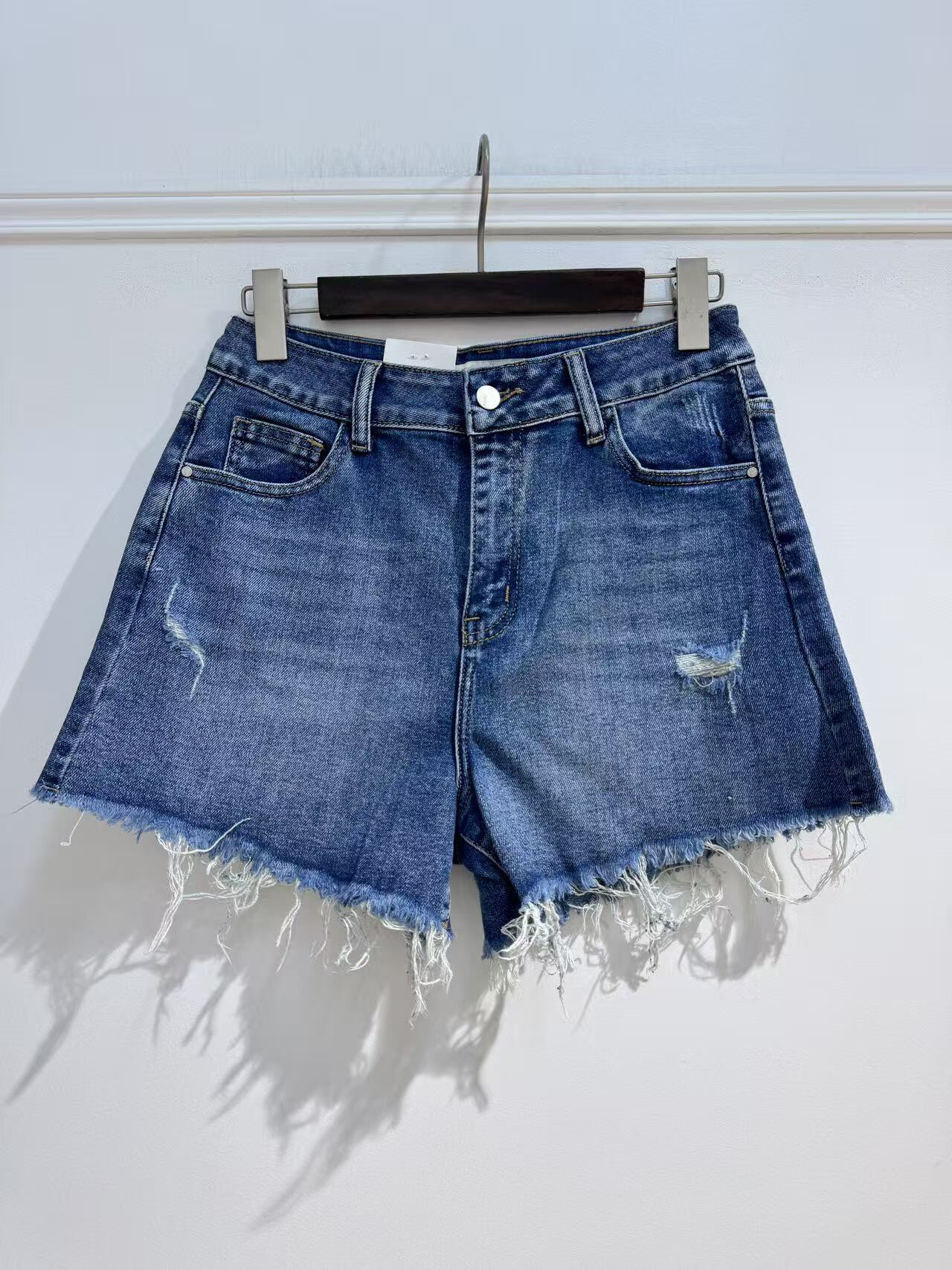 Grossiste Kathy Jeans - Short en jean strech déchiré