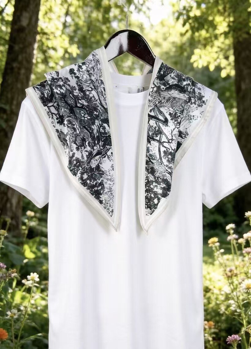 Wholesaler KATIER - Patterned triangular scarves