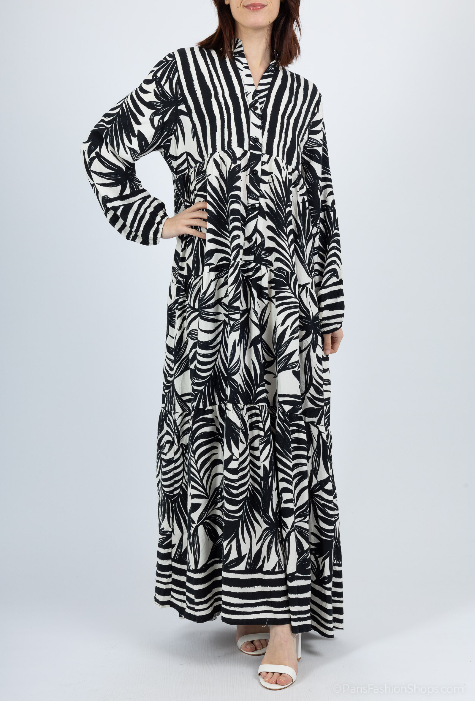 Wholesaler Kaylla - Bohemian long dress with a tropical pattern