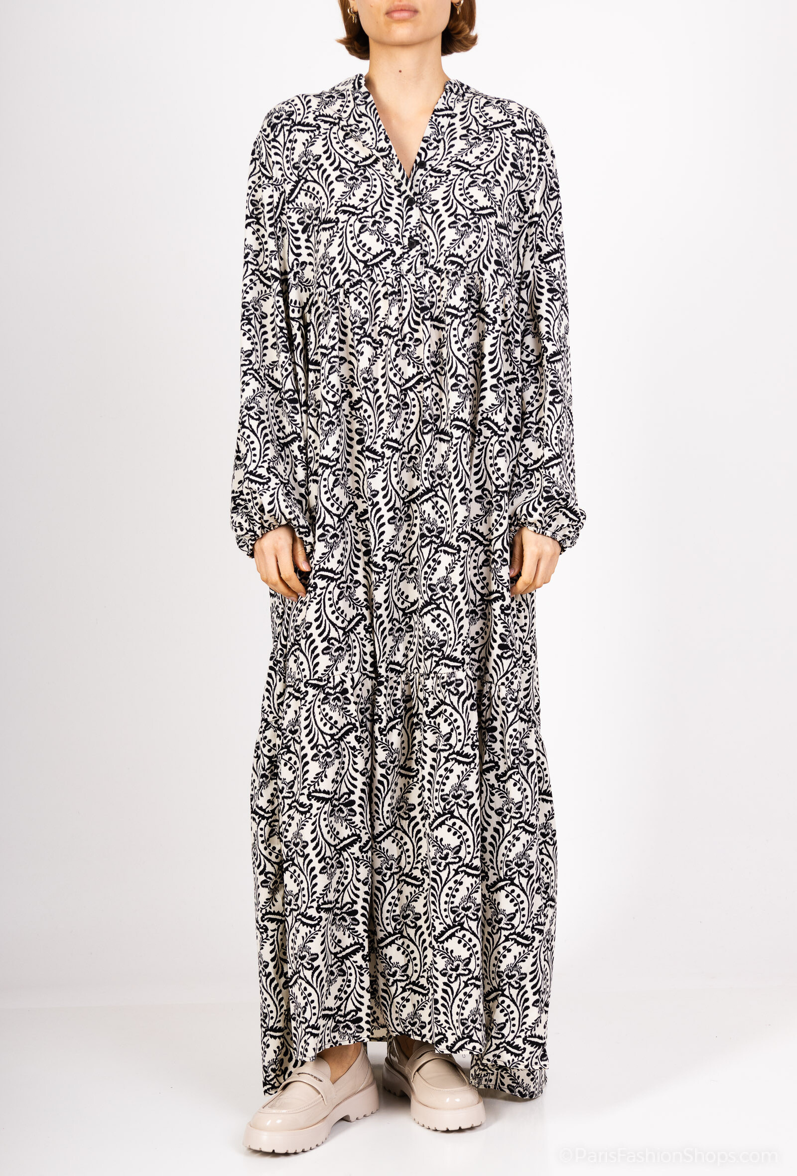 Wholesaler Kaylla - Bohemian long dress with a vegetable print