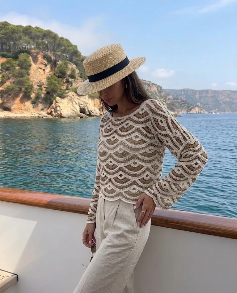Großhändler KELIE - Häkelpullover mit bunten Herzmustern - KÉLIE Paris