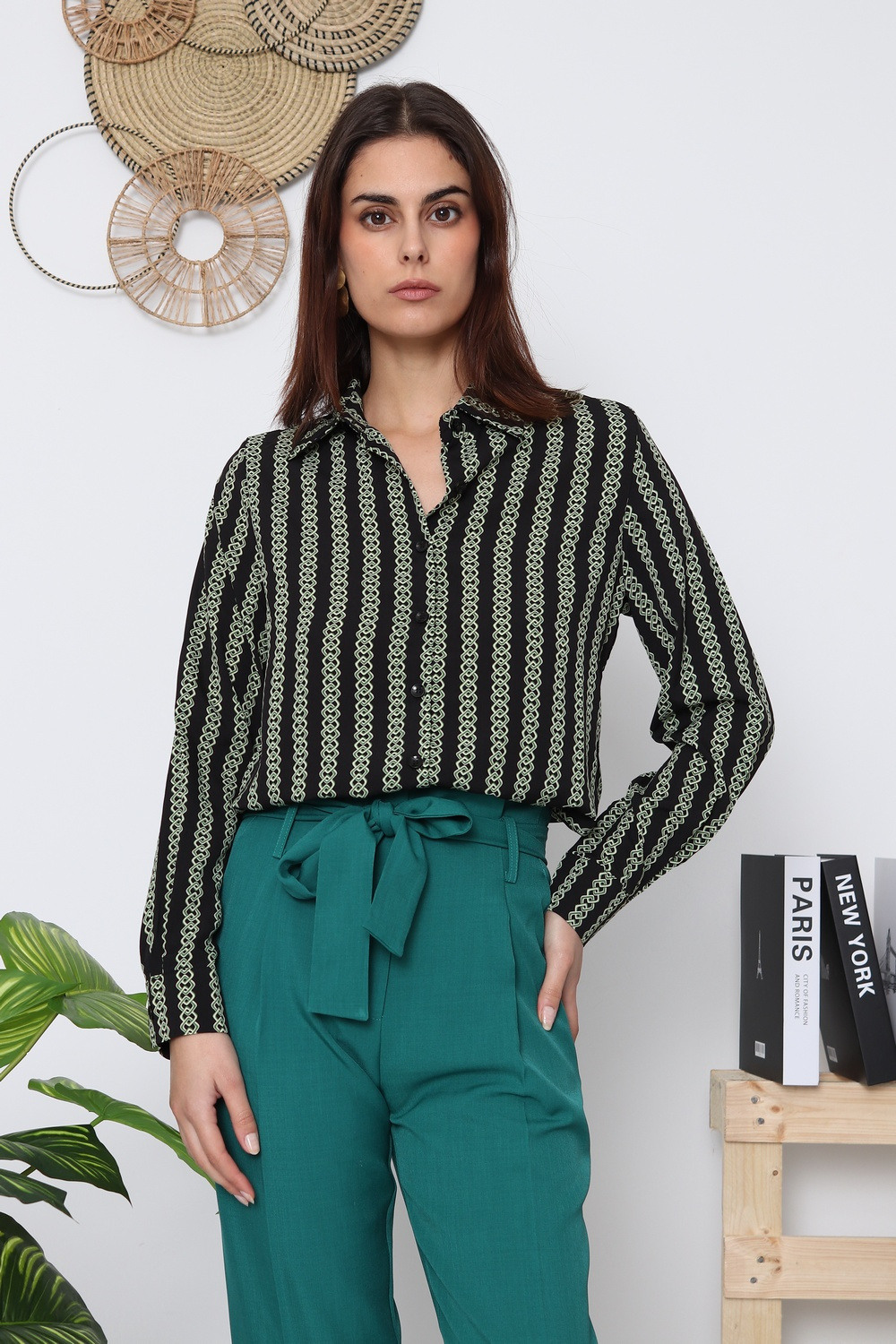 Mayorista Kichic - Camisa con estampado de cadenas
