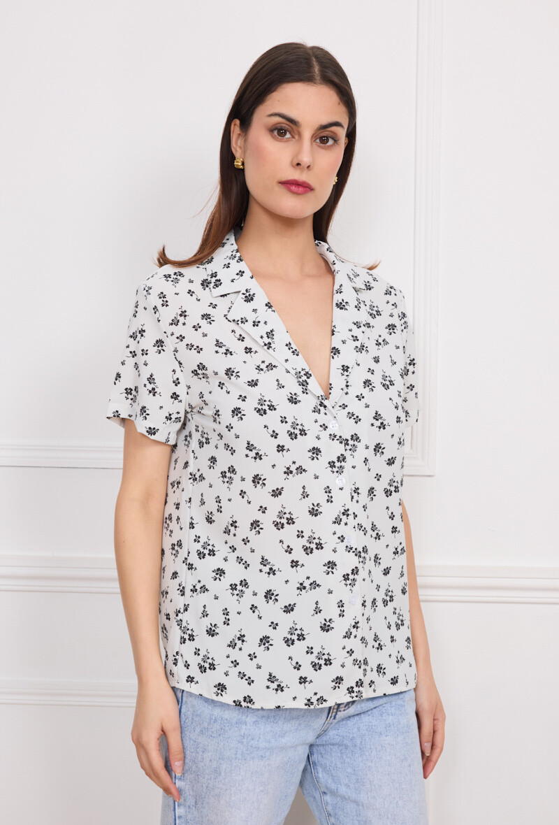 Wholesaler Kichic - Short -sleeved collar buttons shirt