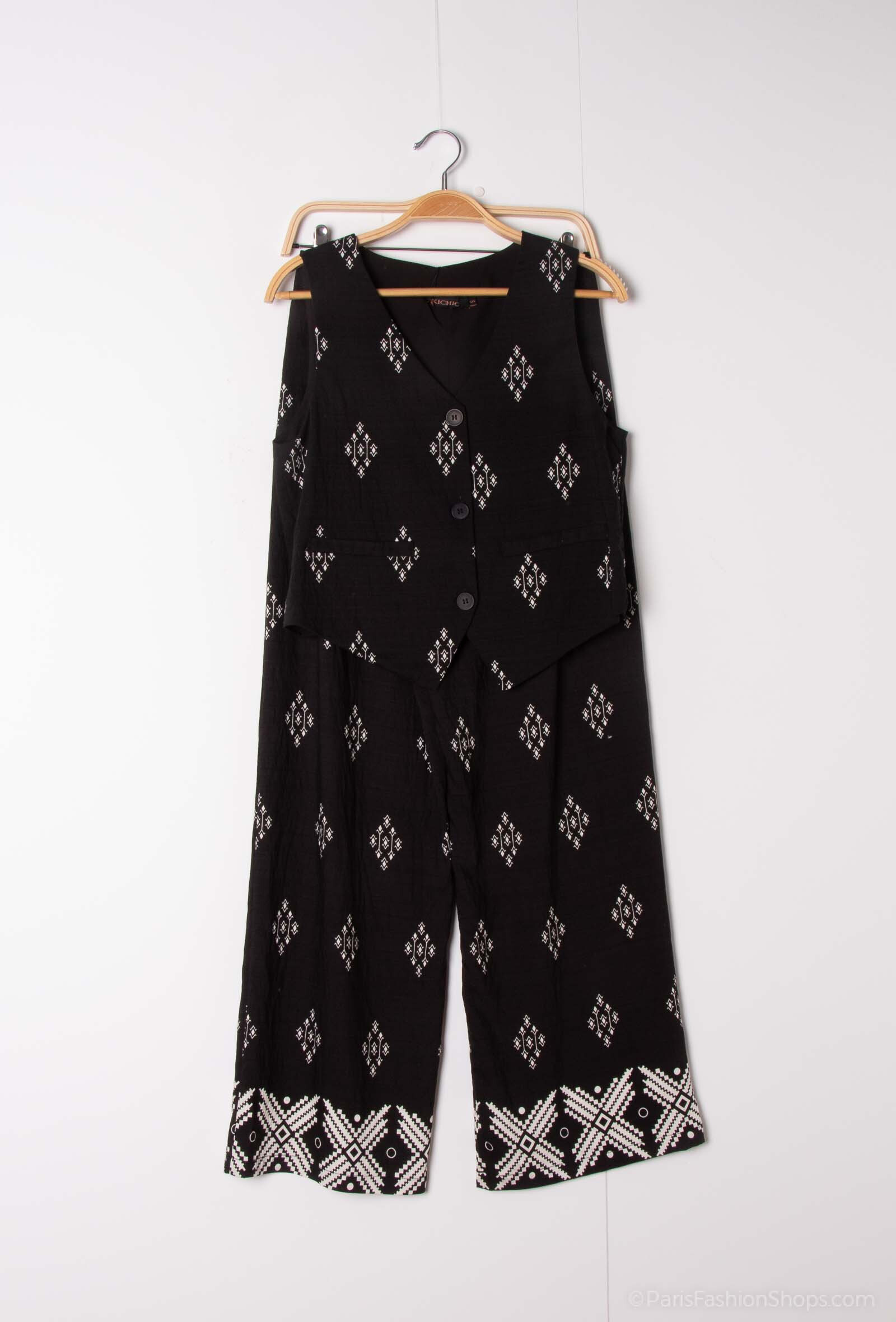 Ensemble imprimé géométrique en viscose, idéal pour le printemps-été, léger et élégant, fabriqué en Chine.