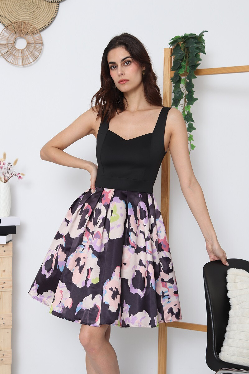 Wholesaler Kichic - Sweetheart back flared dress