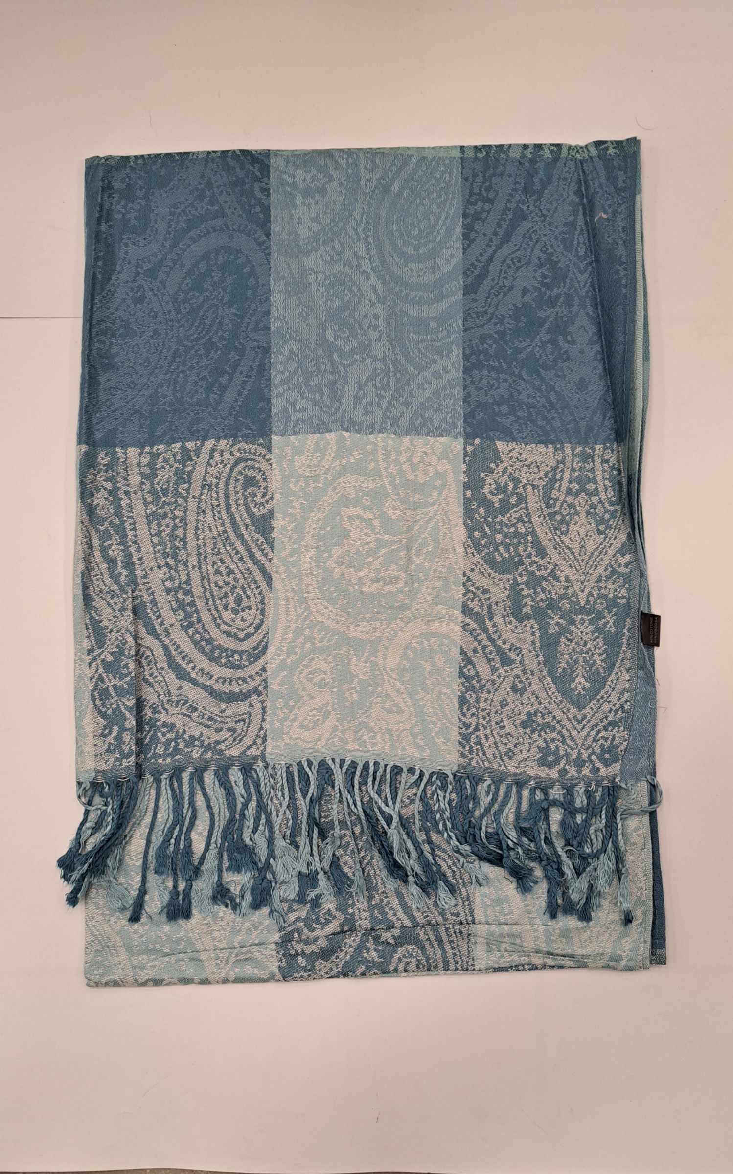Wholesaler KIKKI MIO - WOMEN'S SCARF ETHNIC PATTERNS PACK OF 12 ASSORTED COLORS