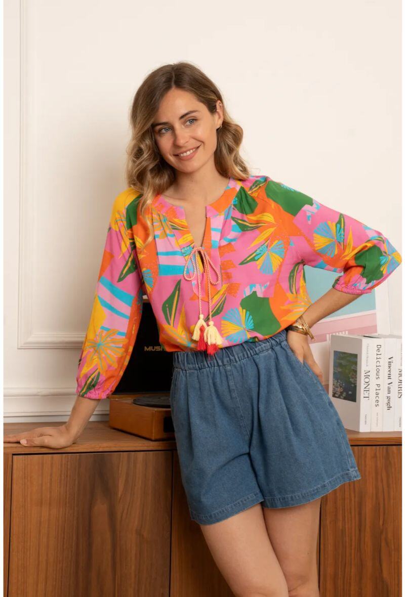 Light viscose blouse, perfect for summer, made in China - Spring/Summer 2025 Collection.