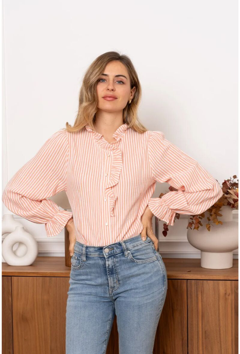 Light shirt in 100% cotton, ideal for summer. Made in China, perfect for sunny days.