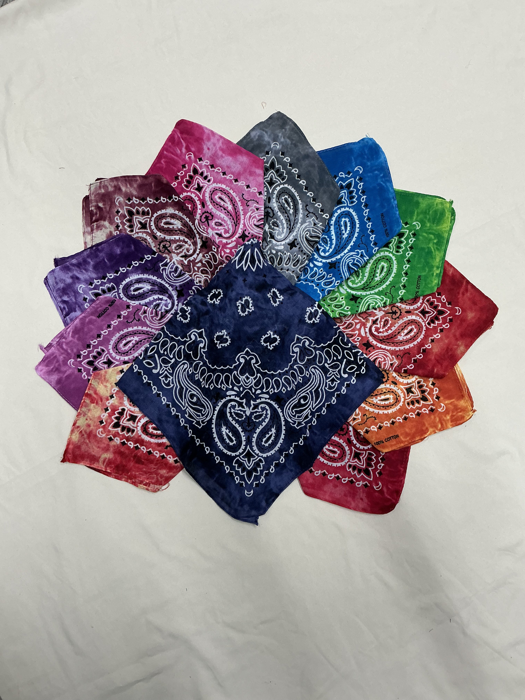 Mayorista KIS₂ - PAÑUELOS PARA EL CABELLO VENDIDOS EN PACK DE 12 CON DISEÑOS