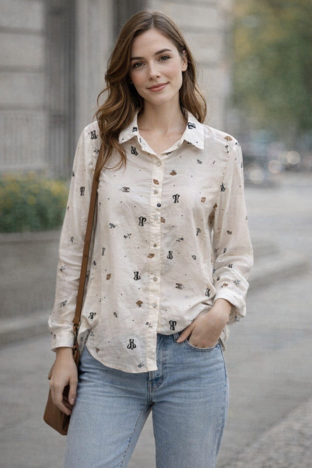 Grossiste KIS₂ - CHEMISE EN MÉLANGE DE SOIE À MANCHES LONGUES AVEC COL À BOUTONS FRONTAL AVEC IMPRIMÉ SUR LE TISSU TAILLE UNIQUE
