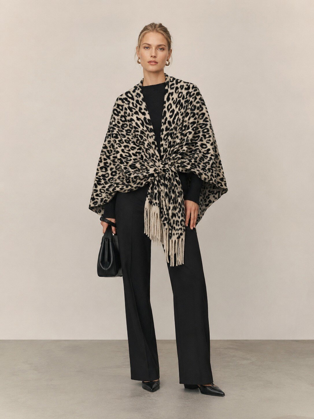 Grossiste KIS₂ - PONCHO LÉOPARD DOUX ET CONFORTABLE, TAILLE UNIQUE, COUPE AMPLE