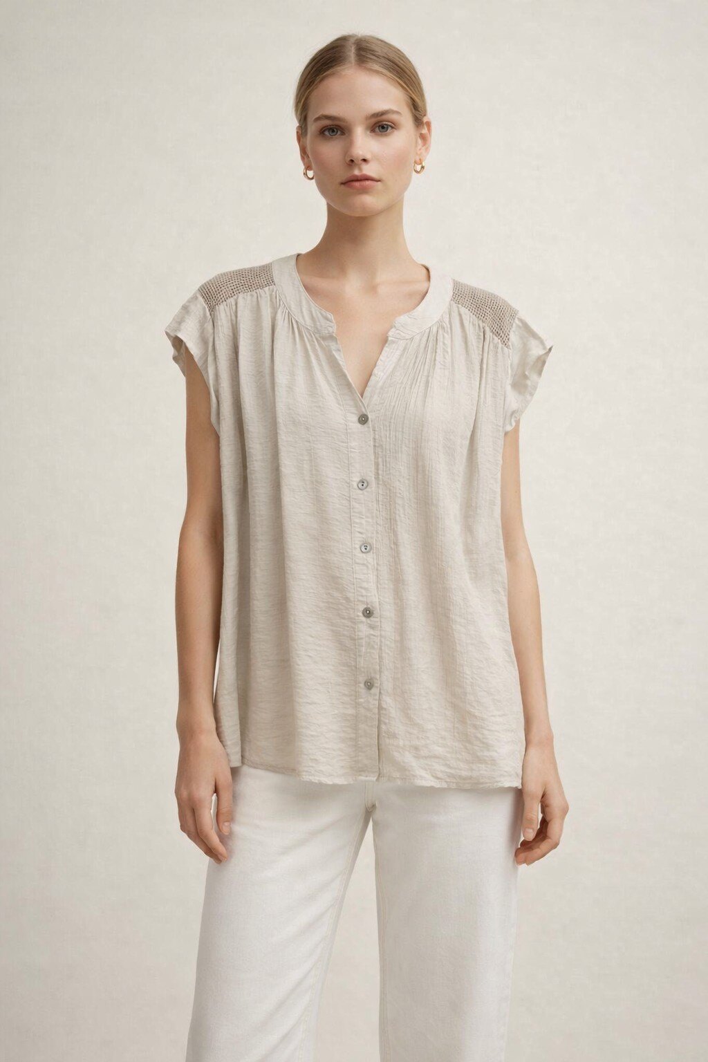 Grossiste KIS₂ - CHEMISE SANS MANCHES COL OUVERT LÉGÈRE BOUTON FRONTAL UNIE TAILLE UNIQUE