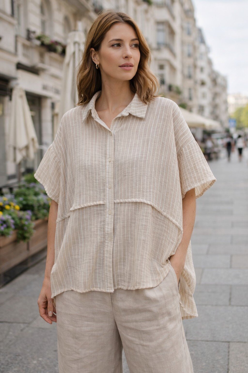 Wholesaler KIS₂ - STRIPED SHORT SLEEVE SHIRT FRONT BUTTONS WITH COLLAR COMFORTABLE LOOSE ONE SIZE