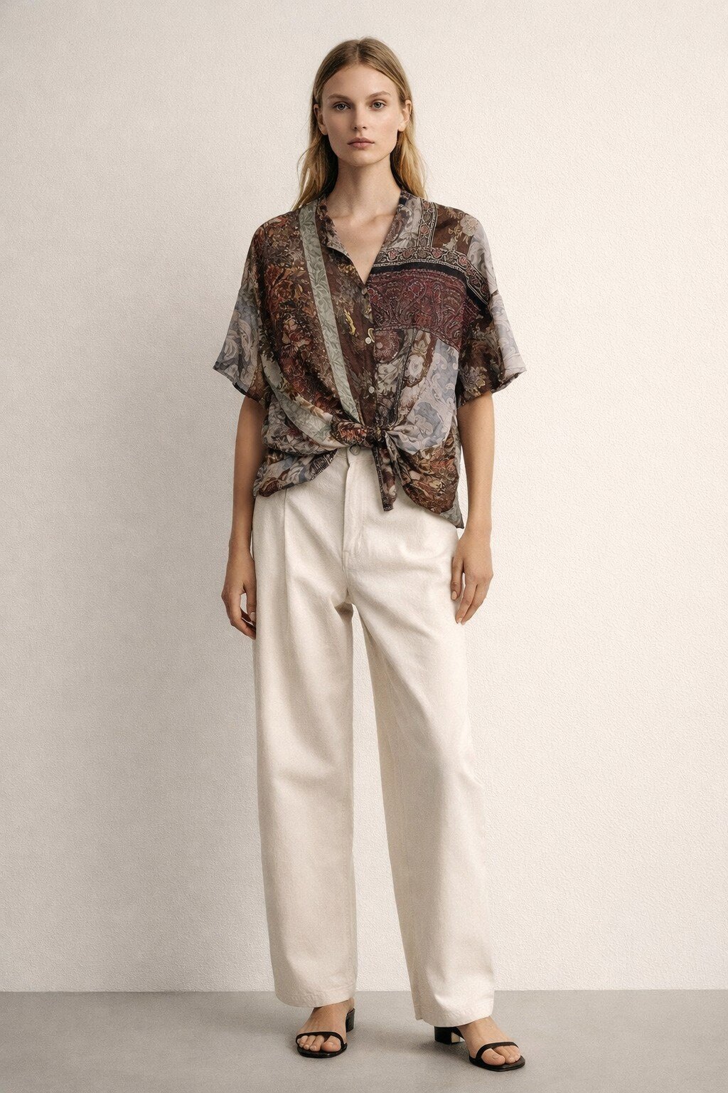 Wholesaler KIS₂ - LIGHTWEIGHT AND COMFORTABLE SHIRT WITH PRINT OPEN COLLAR FRONT BUTTONS HALF SLEEVE ONE SIZE