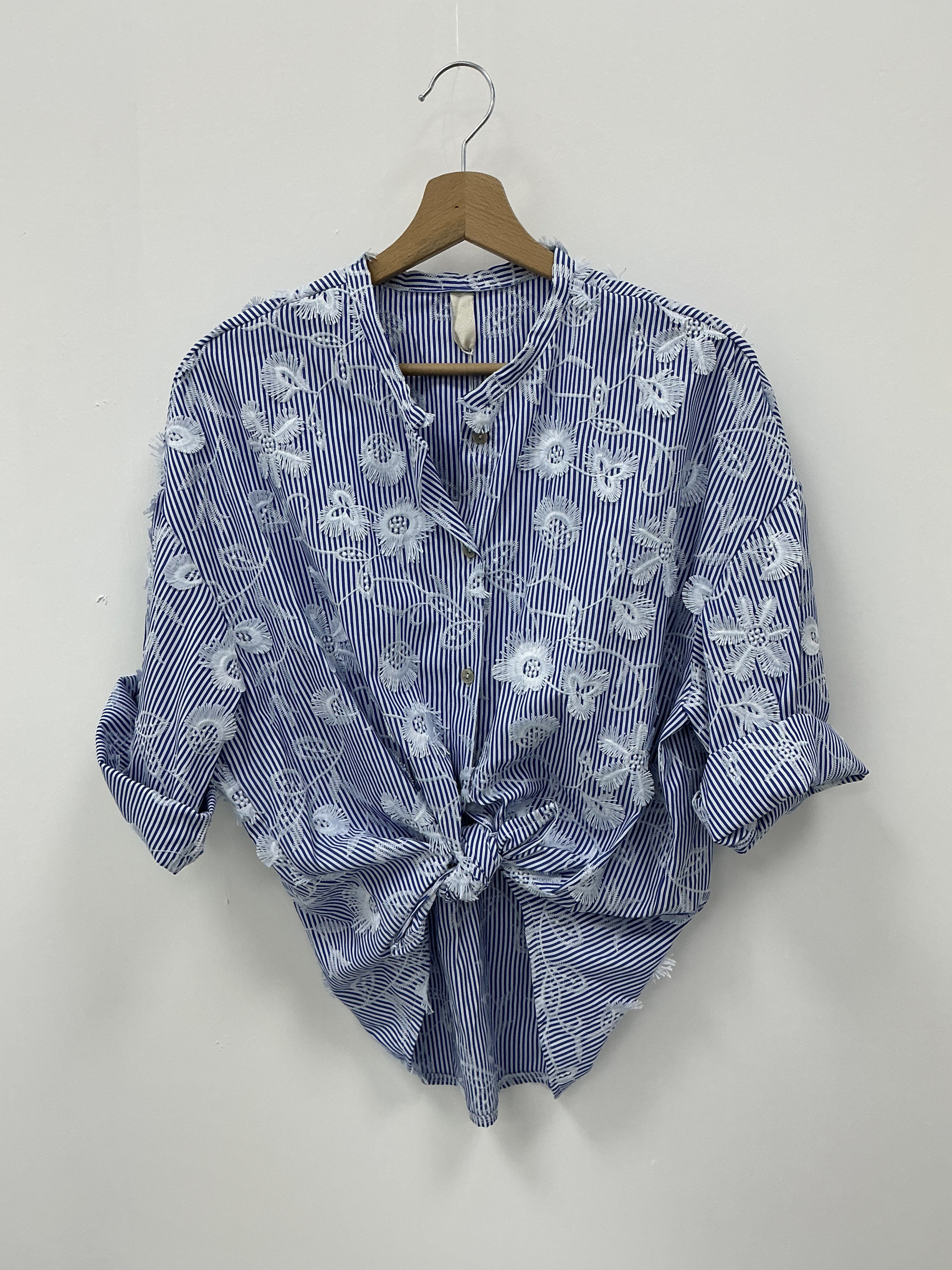 Wholesaler KIS₂ - STRIPED SHIRT WITH PRINTED MANDARIN COLLAR LONG SLEEVES COMFORTABLE FRONT BUTTONS ONE SIZE
