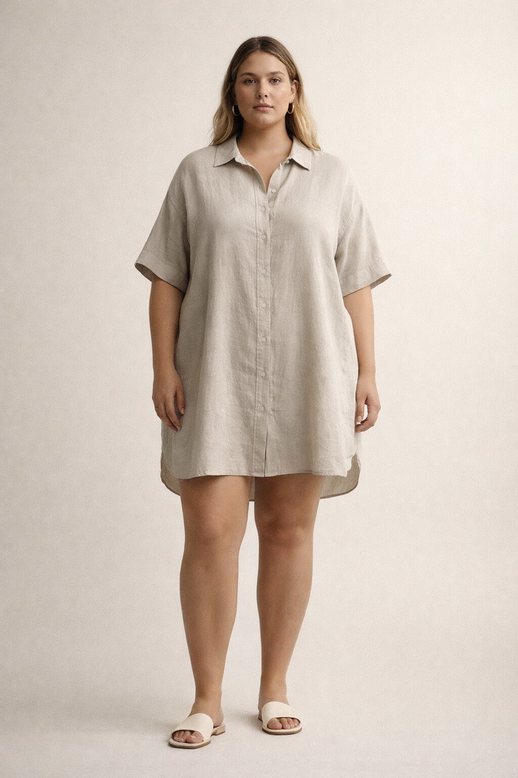Grossiste KIS₂ - CHEMISE LARGE CONFORTABLE À MANCHES MI-LONGUES AVEC COL COL BOUTONNÉ DEVANT UNIE TAILLE UNIQUE