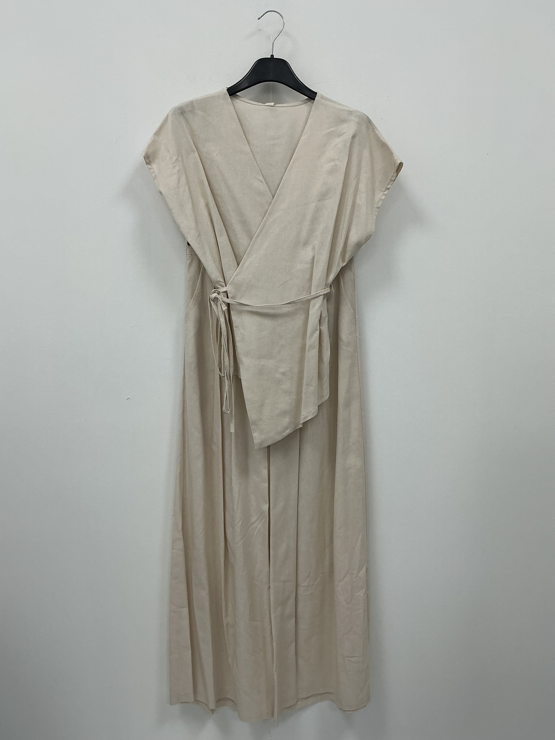 Wholesaler KIS₂ - WOMEN'S SET WITH SLEEVELESS JACKET, THREAD CLOSURE, WIDE-LEG PANTS WITH POCKETS