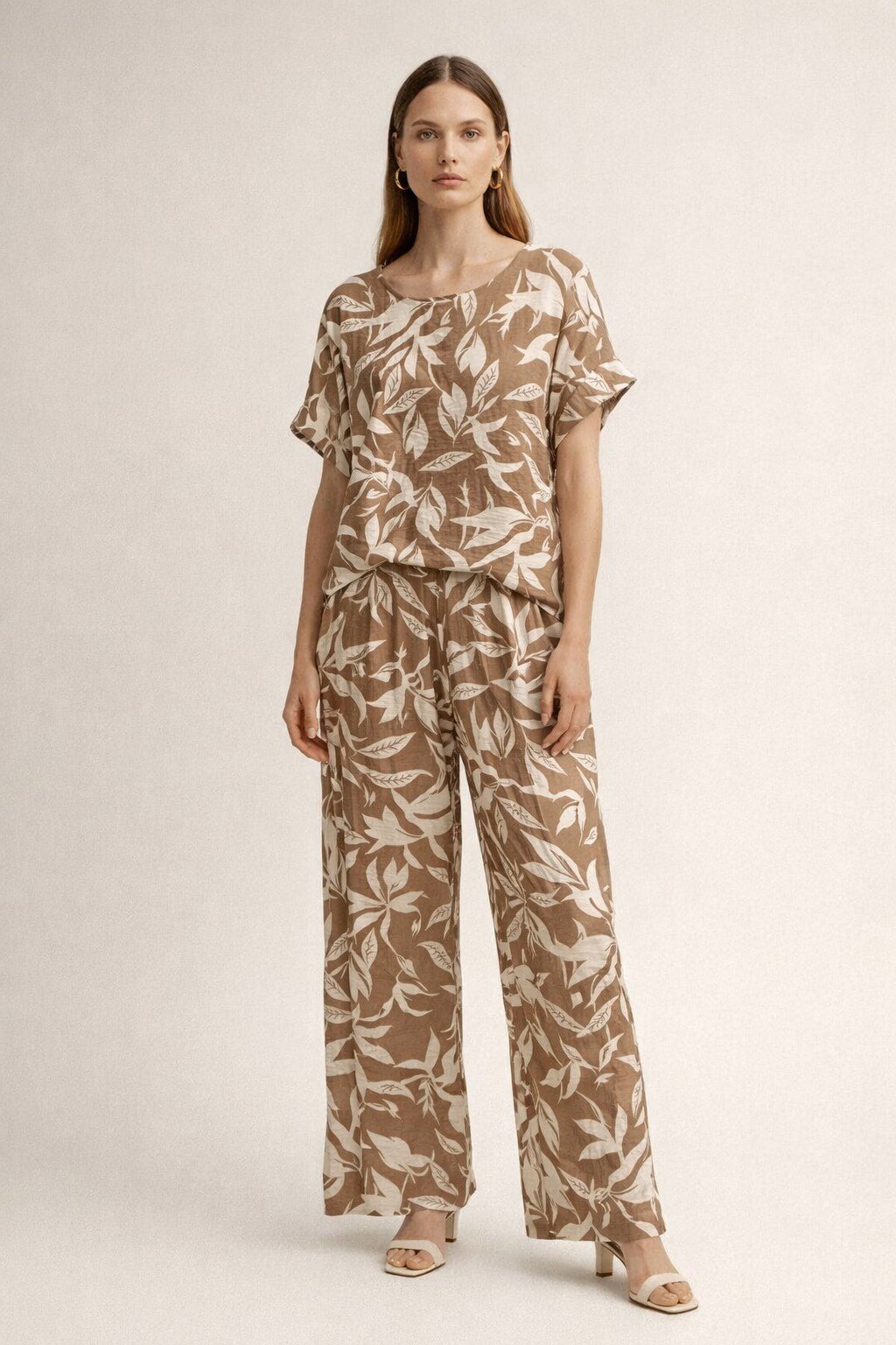 Wholesaler KIS₂ - LIGHTWEIGHT T-SHIRT AND PANTS SET WITH PRINT, LOOSE AND COMFORTABLE FIT, ONE SIZE