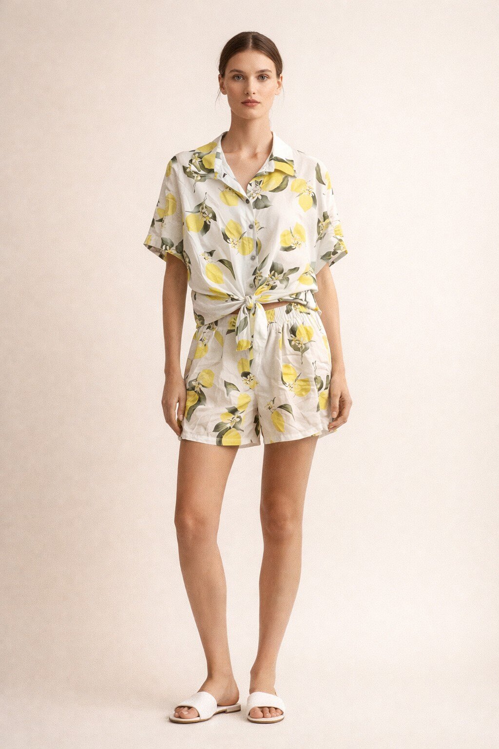 Wholesaler KIS₂ - FRUIT PRINT BERMUDA SHORTS WITH ELASTIC WAIST AND POCKETS LIGHT AND COMFORTABLE PERFECT FOR SUMMER ONE SIZE