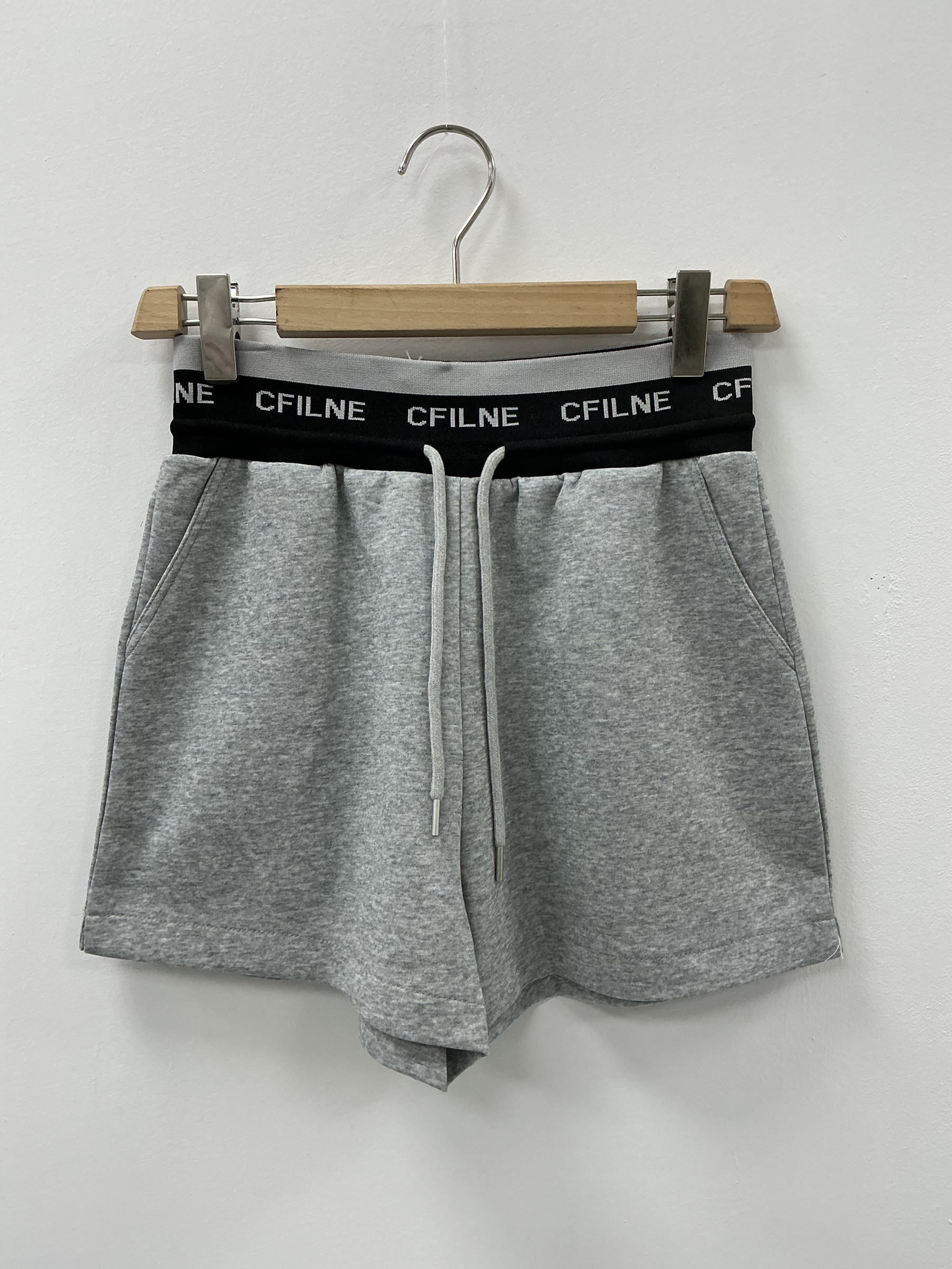 Wholesaler KIS₂ - ELASTIC SHORTS WITH POCKETS SOLID COLOR ONE SIZE