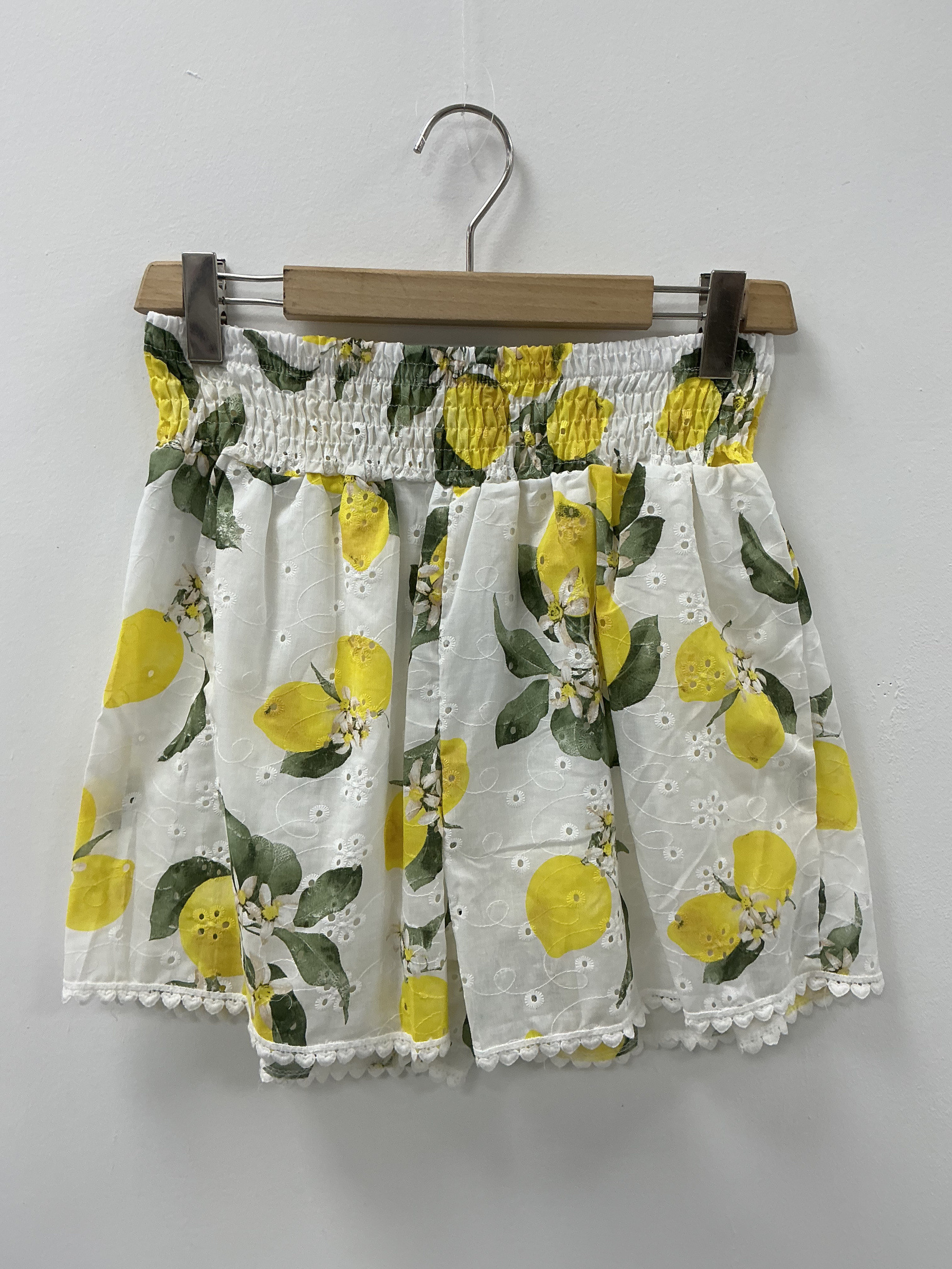 Großhändler KIS₂ - ELASTISCHE LOCHSTICKEREI-SHORTS MIT VERSCHIEDENEN ZITRONENMUSTERN EINHEITSGRÖSSE