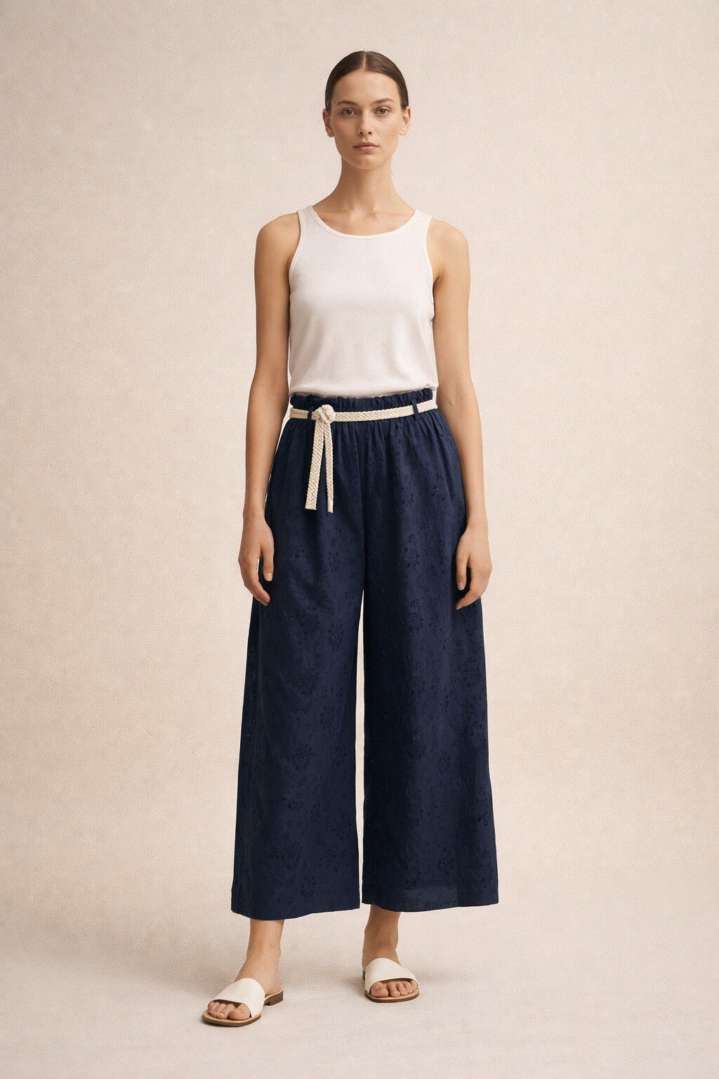 Wholesaler KIS₂ - LONG PANTS WITH WIDE HIPS AND LEGS MATCHED WITH BELT ONE SIZE