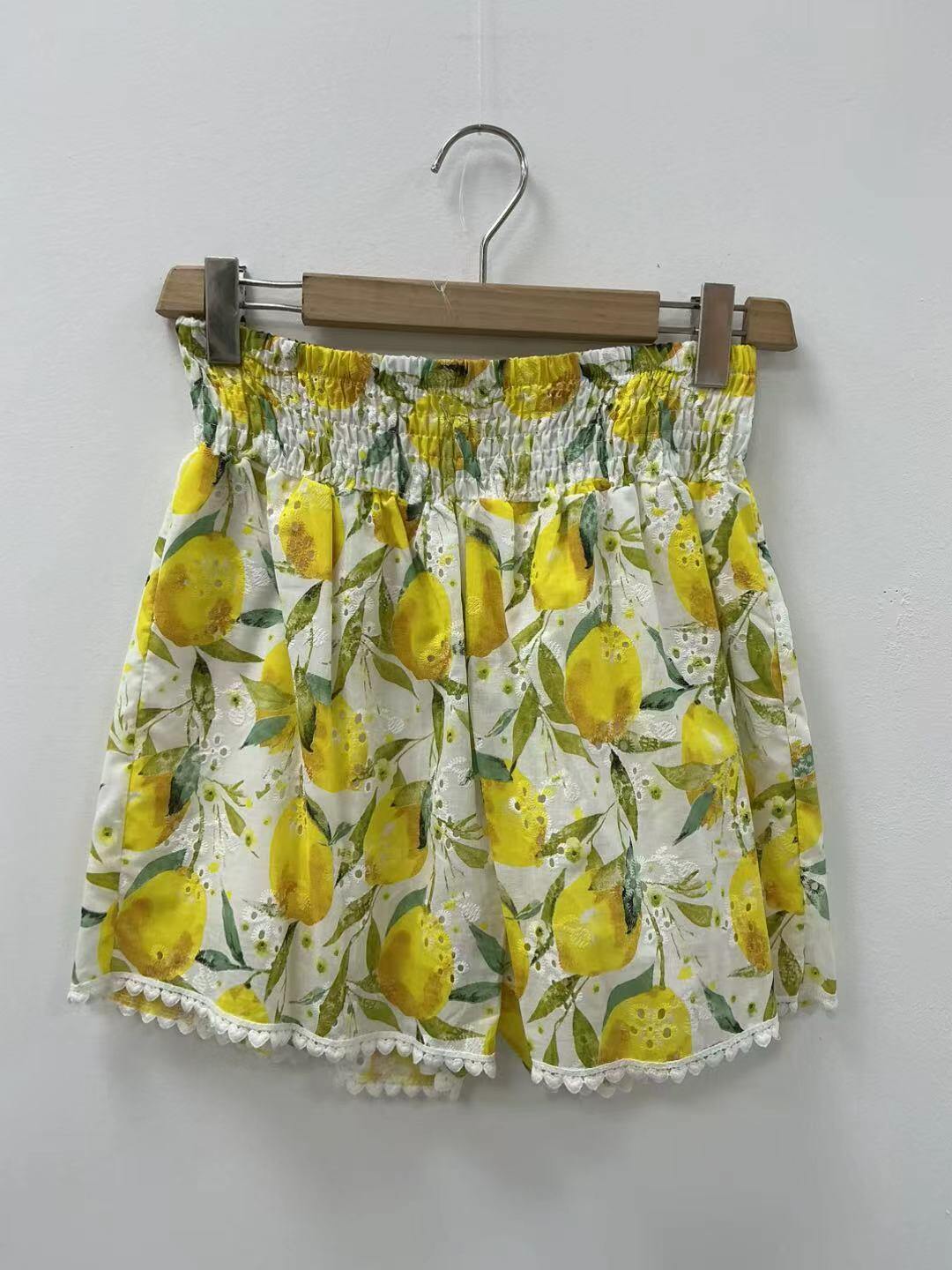 Wholesaler KIS₂ - ELASTIC EYELET SHORTS WITH VARIOUS LEMON PRINTS ONE SIZE