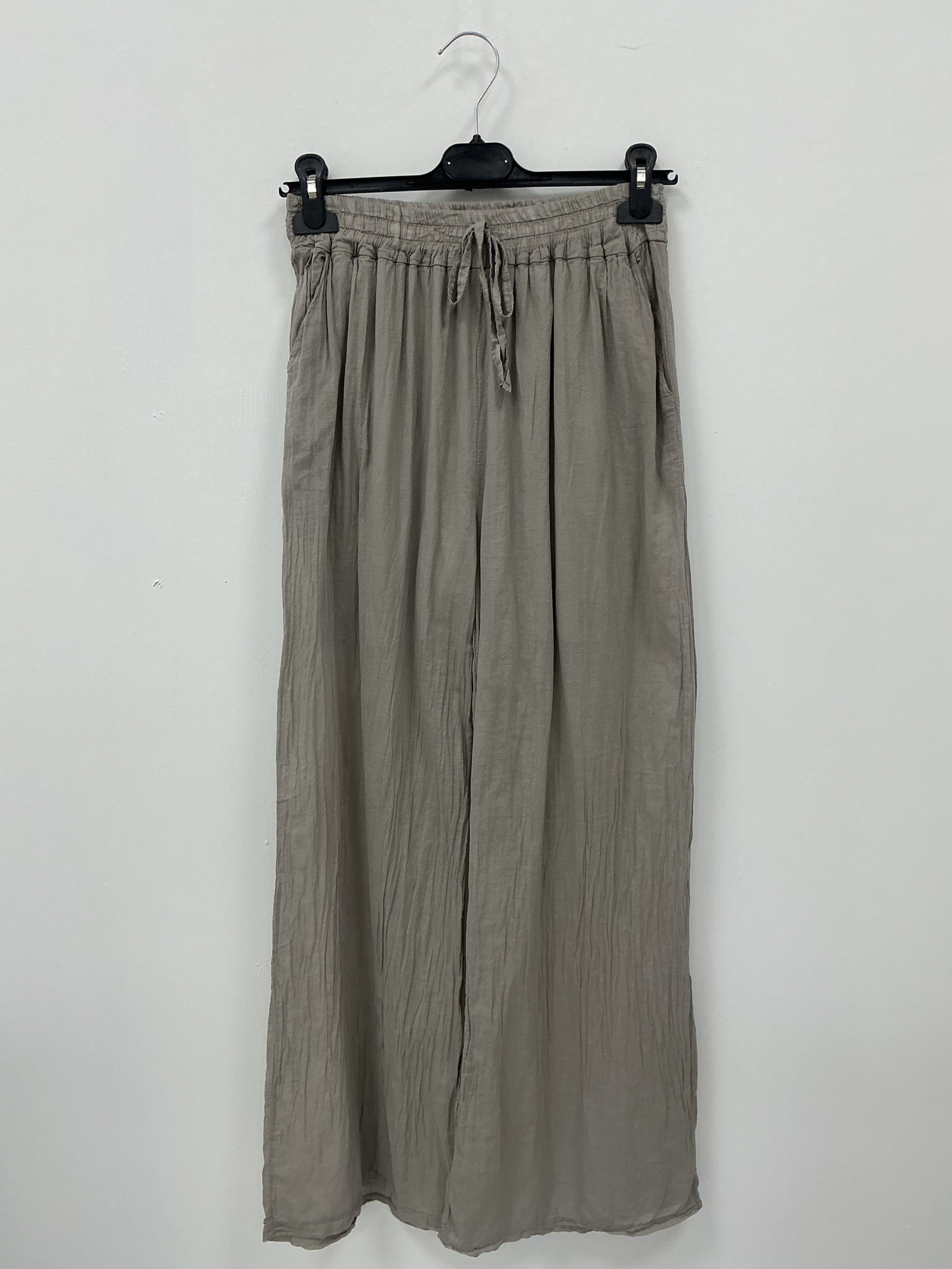 Grossista KIS₂ - PANTALONE LUNGO FRESCE COMOD ELASTICIZZATO CON TASCHE TINTA UNITA TAGLIA UNICA