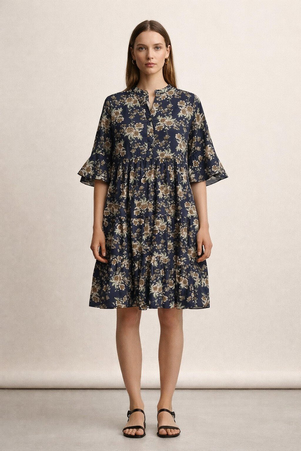 Wholesaler KIS₂ - DRESS WITH VARIOUS PRINTS ON THE FABRIC OPEN COLLAR HALF SLEEVE FRONT BUTTON COMFORTABLE ONE SIZE