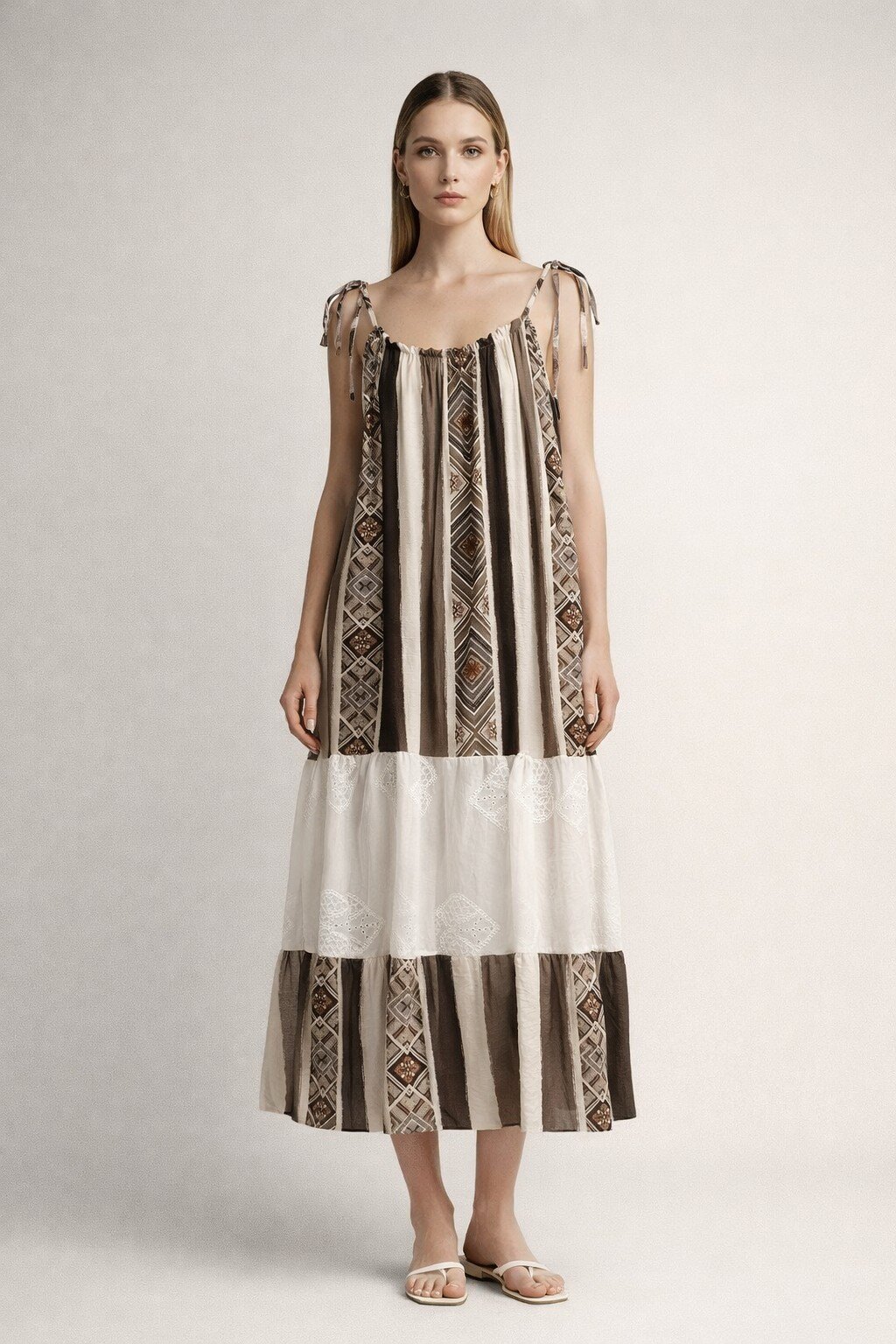 Wholesaler KIS₂ - LONG STRIPED DRESS WITH PATTERNS ON THE FABRIC SLEEVELESS THIN STRAPS LIGHTWEIGHT COMFORTABLE ONE SIZE