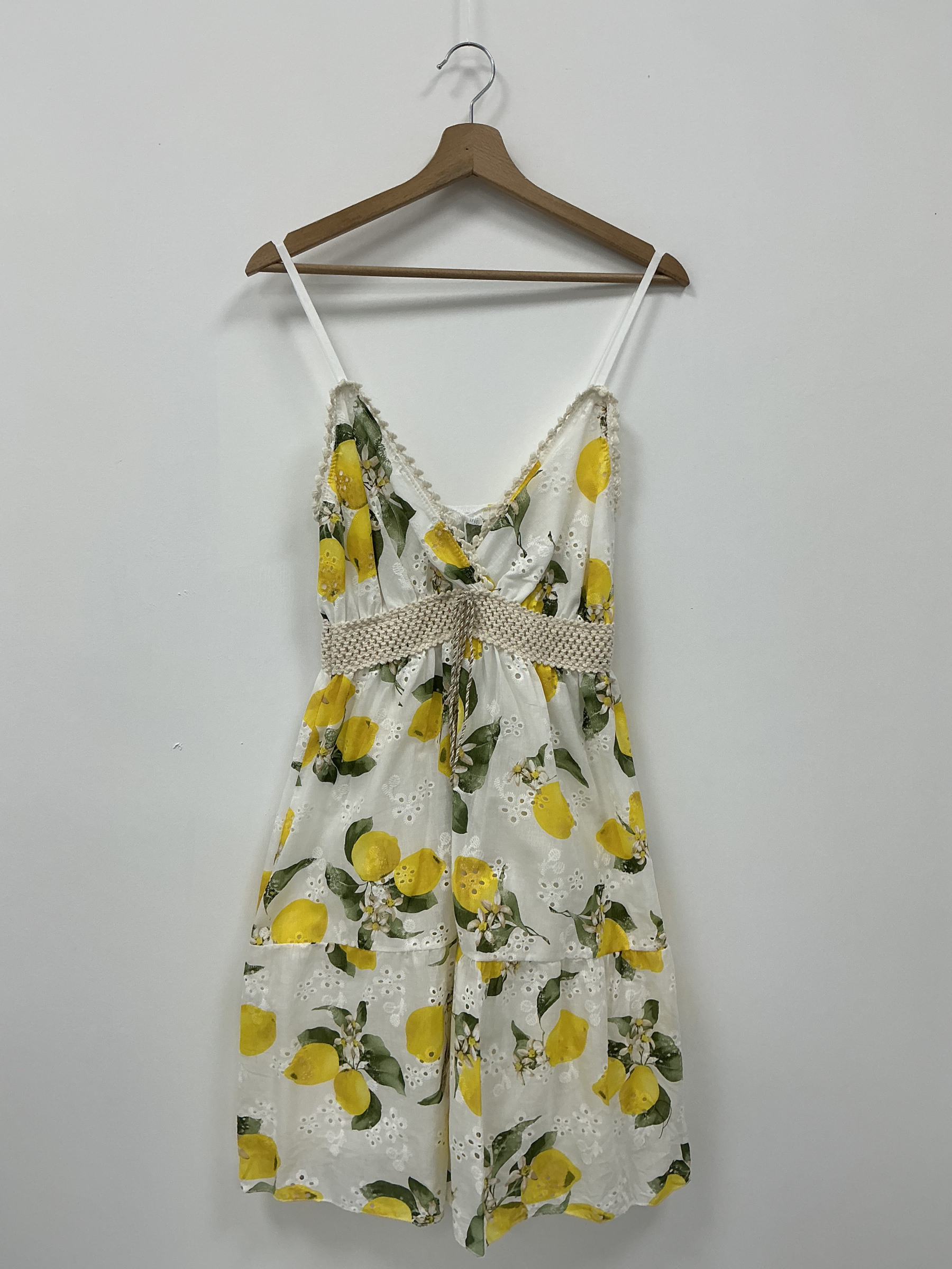 Großhändler KIS₂ - KURZES DAMENKLEID AUS LOCHSTICKEREI MIT VERSCHIEDENEN ZITRONENMUSTERN ÄRMELLOS EINHEITSGRÖSSE