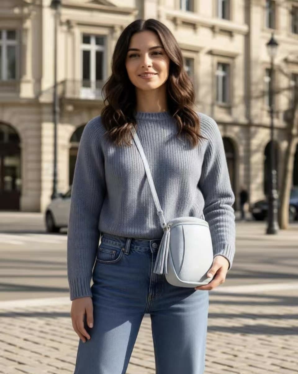 Grossiste KIS₂ - SACS PETITS EN CUIR VÉRITABLE TAILLE : 20X8X13 ADAPTÉ POUR 4 SAISONS