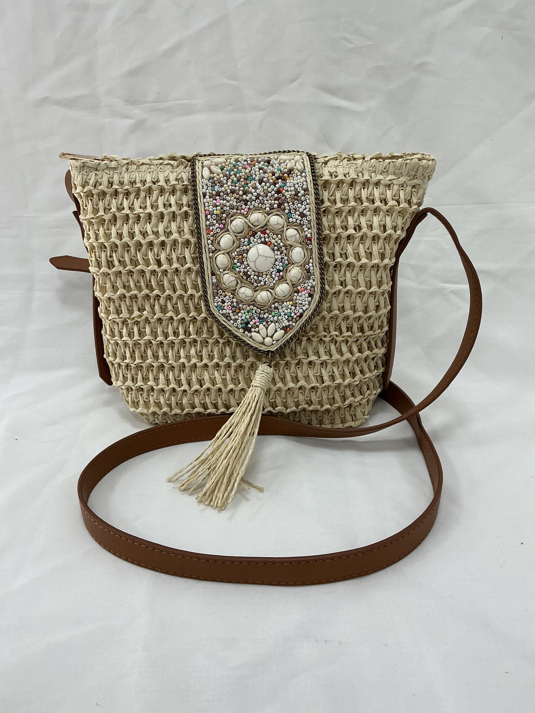 Grossista KIS₂ - BORSA IN PAGLIA A TRACOLLA COMODA GRANDEZZA 23X20X8