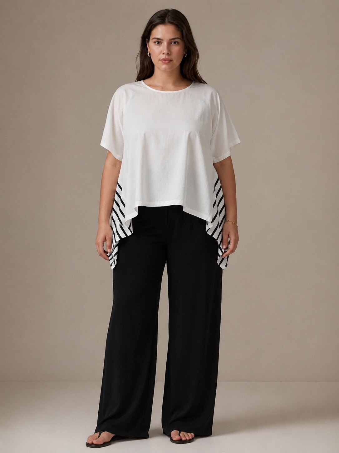 Wholesaler KIS₂ - CURVY T-SHIRT WITH UNIQUE PATTERNS PLUS SIZE LOOSE FIT SHORT SLEEVES CREW NECK