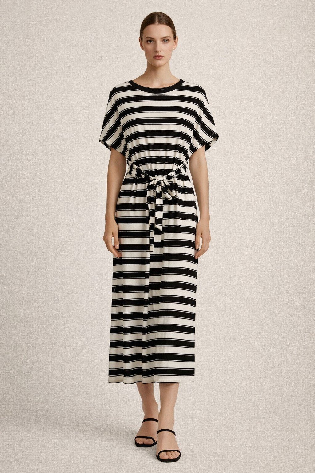 Wholesaler KIS₂ - COMFORTABLE STRIPED DRESS ROUND NECK SHORT SLEEVES WITH BELT ONE SIZE