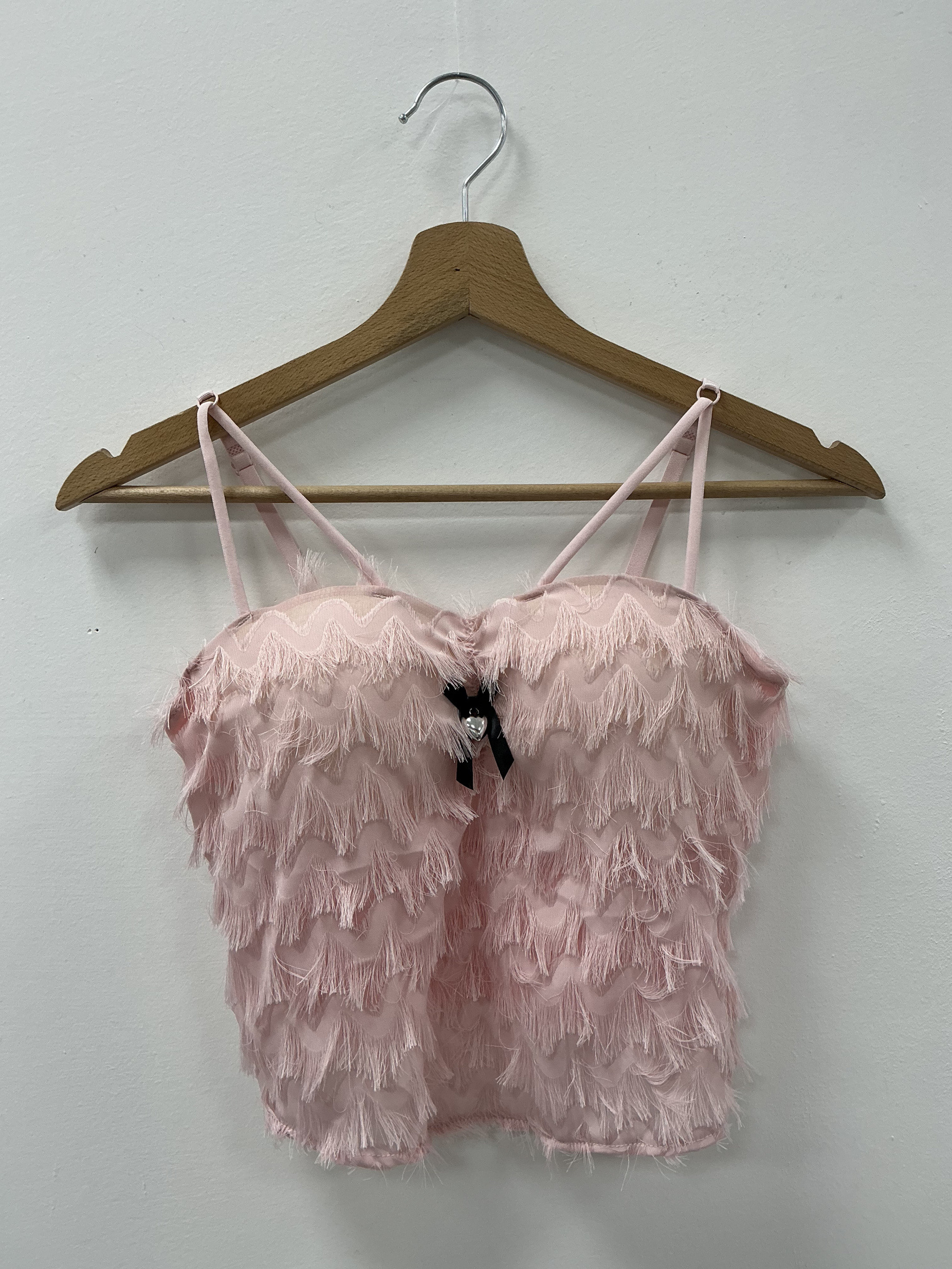 Mayorista KIS₂ - TOP MUJER CON PLUMAS CASUAL SUAVE CÓMODO SEXY TIRANTES FINOS SIN MANGAS COLOR LISO TALLA ÚNICA
