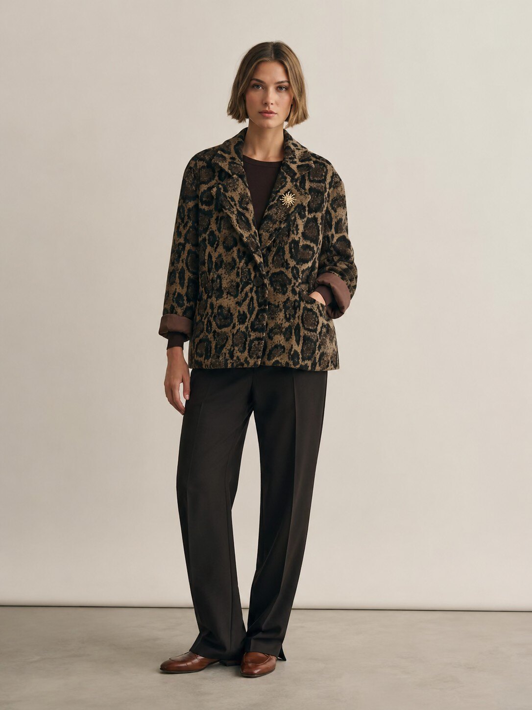 Wholesaler KIS₂ - WARM JACKET ANIMAL PRINT V-NECK LONG SLEEVES BUTTONS AND FRONT POCKETS COMFORTABLE ONE SIZE