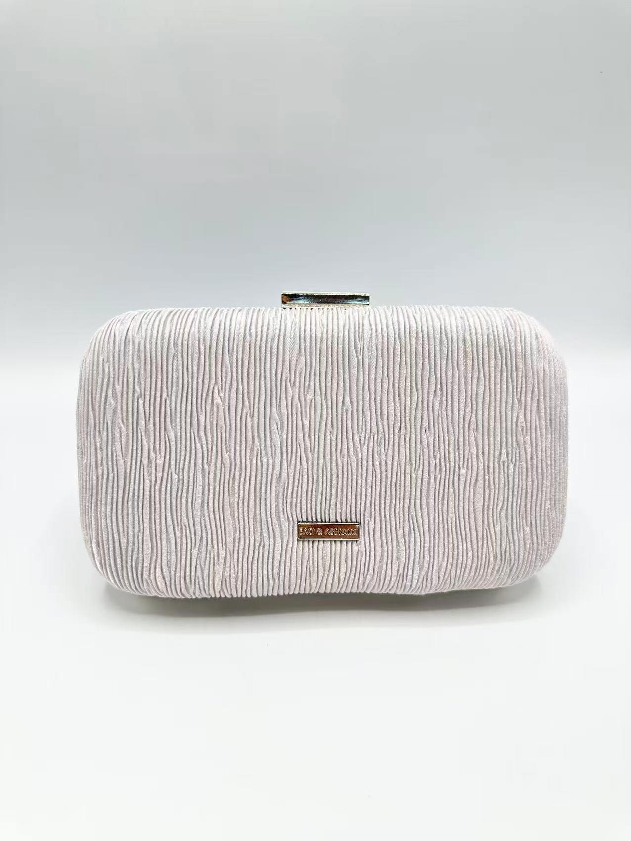 Mayorista KL - Cartera de mano efecto plisado Baci & Abbraci