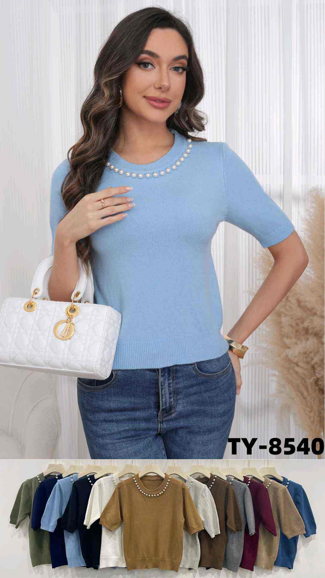 Mayorista KNITWEAR - Camiseta de manga corta para mujer con cuello redondo adornado con una fila de perlas elegantes
