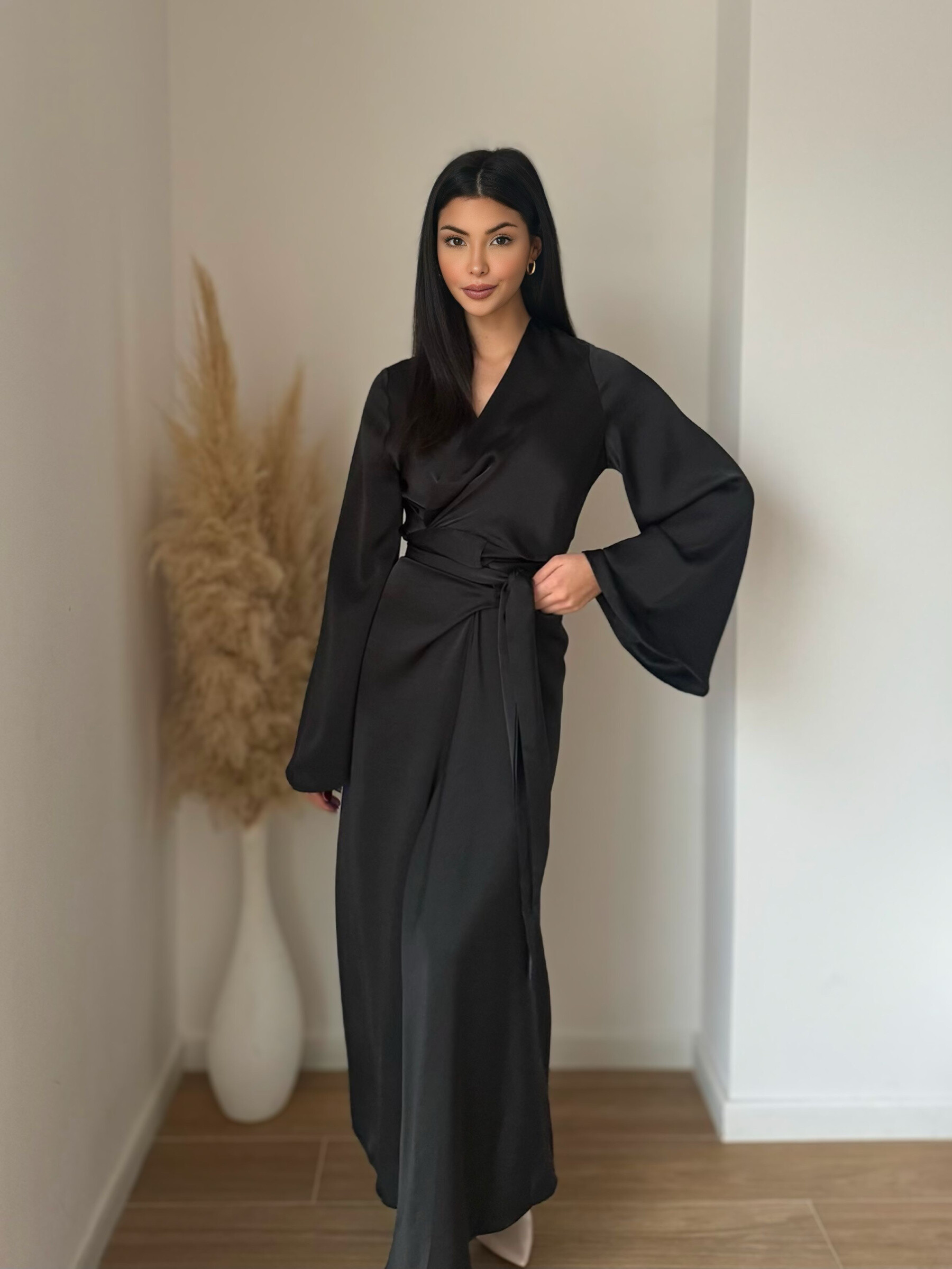 Wholesaler Koolook - Long Satinee dress