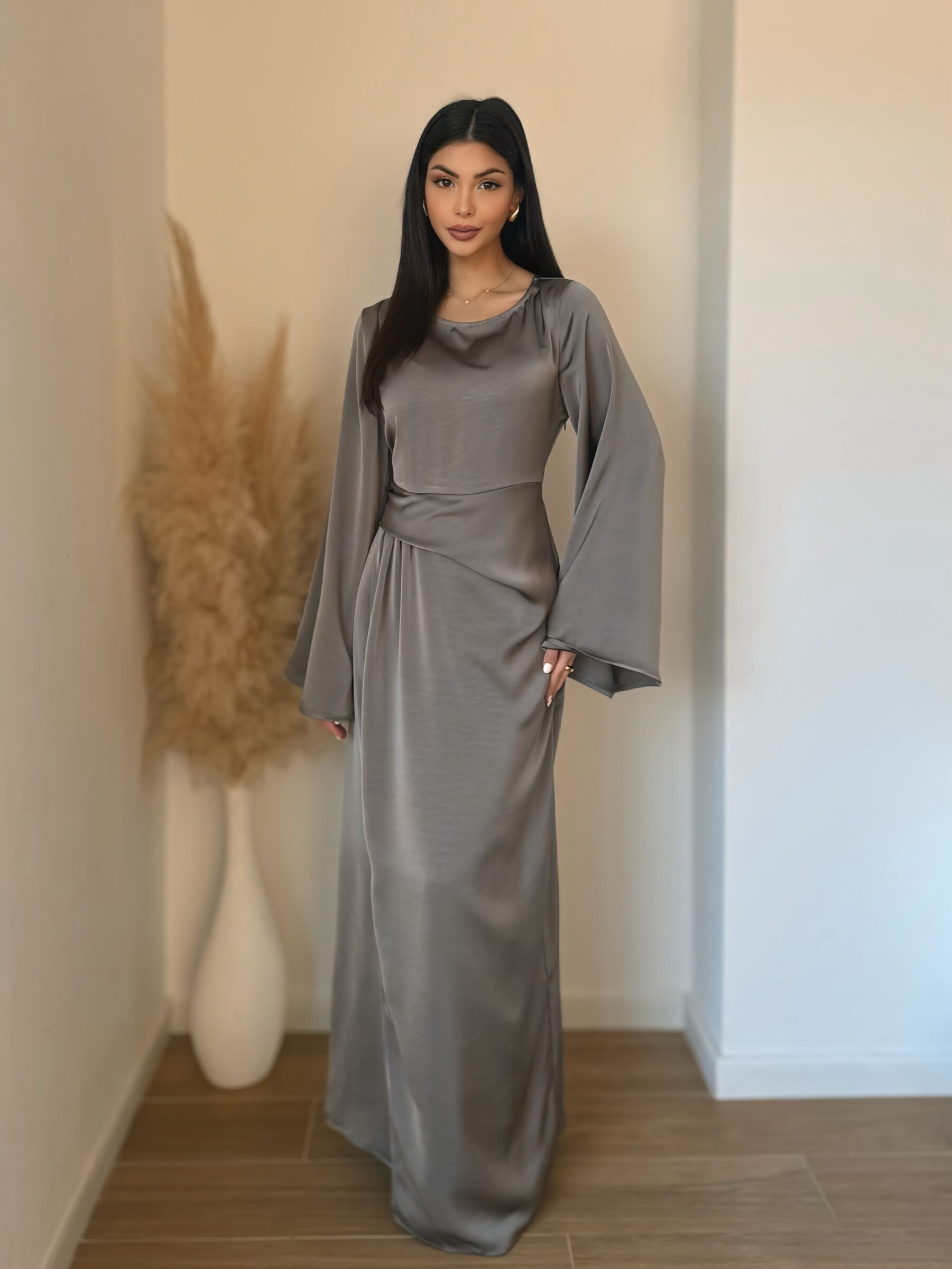 Wholesaler Koolook - Long Satinee dress