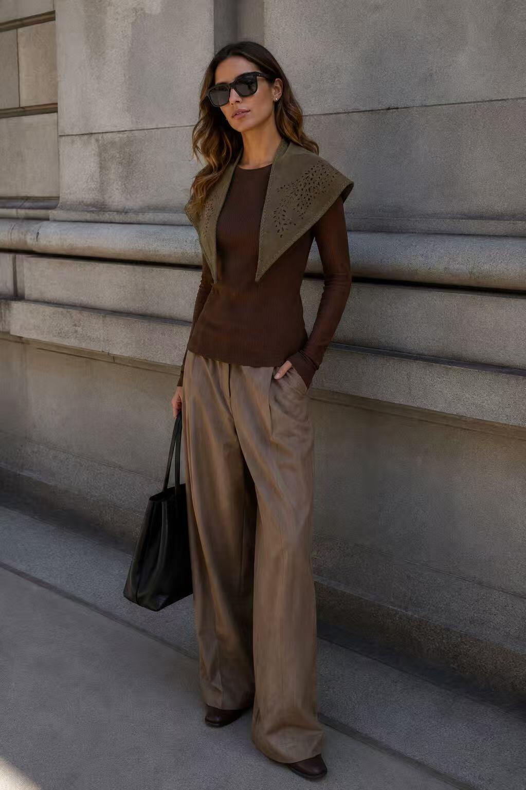 Wholesaler Kothè - Women's long vest with cut-out details
