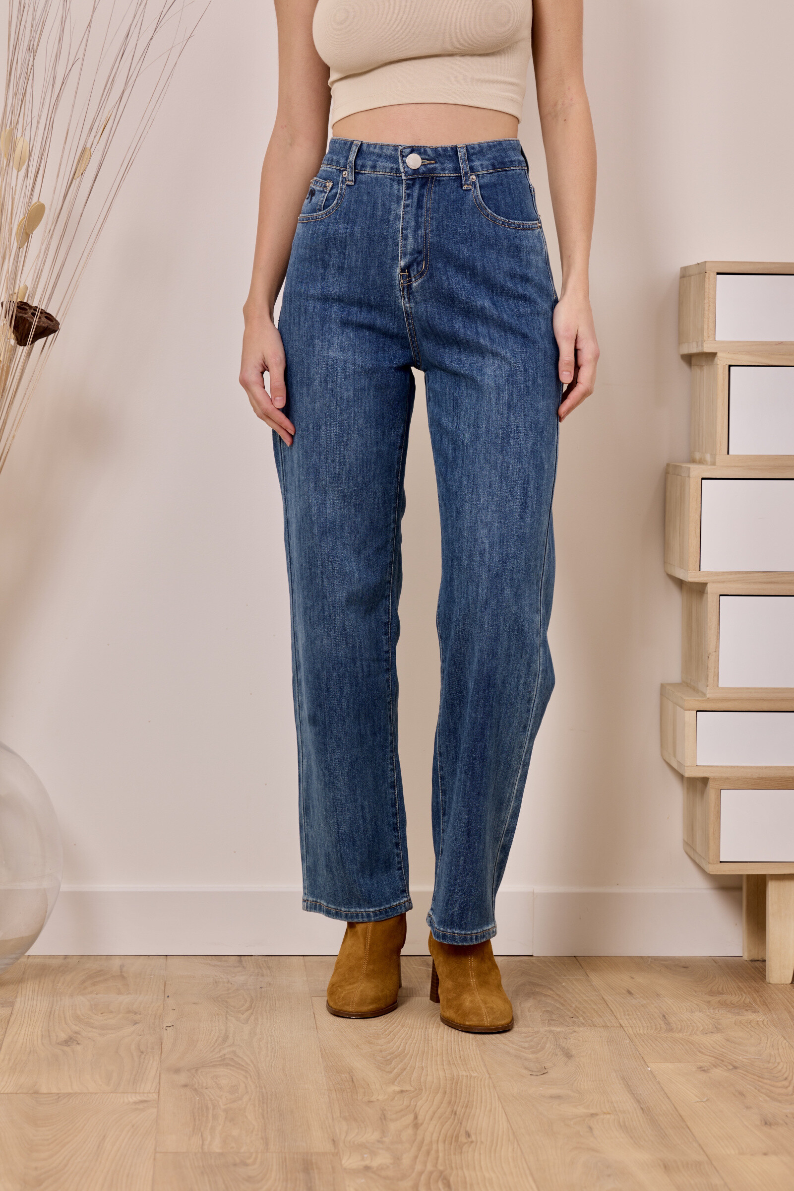 Wholesaler KY CREATION DENIM - Straight cut jeans, high cotton waist